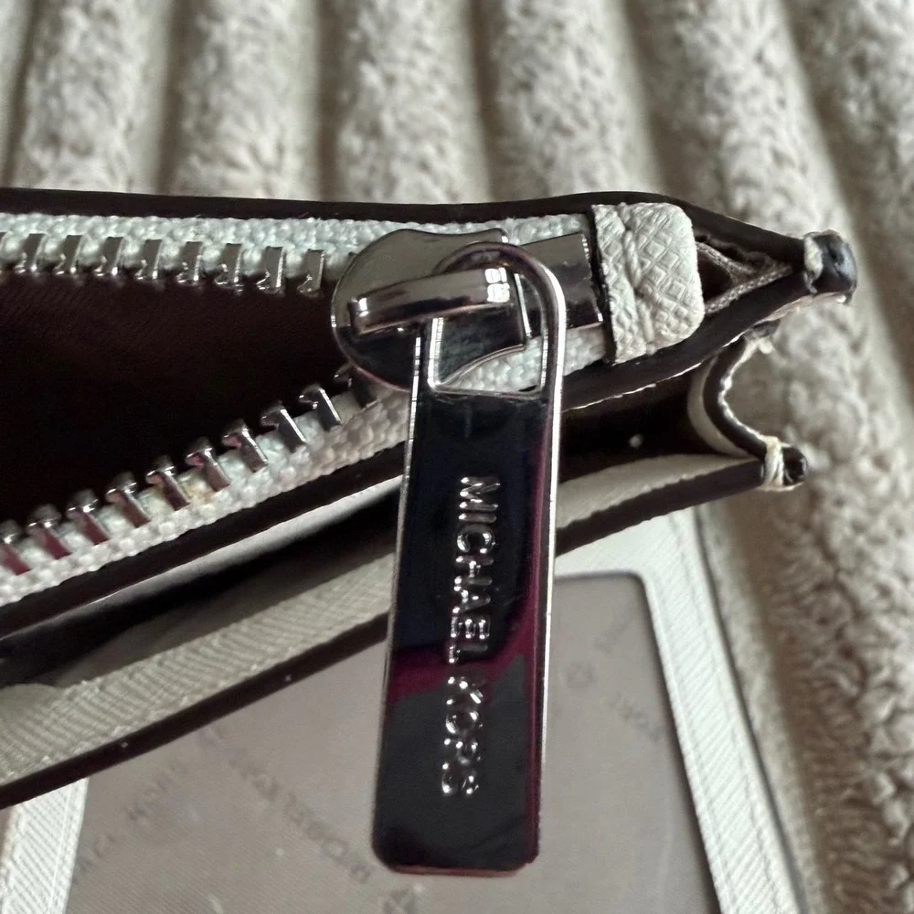 Michael Kors Jet Set Travel Flat Phone Case Wristlet White Saffiano 35F8STVW0L